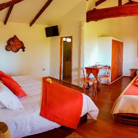 Pikera Uri Eco Lodge Hanga Roa Exterior foto