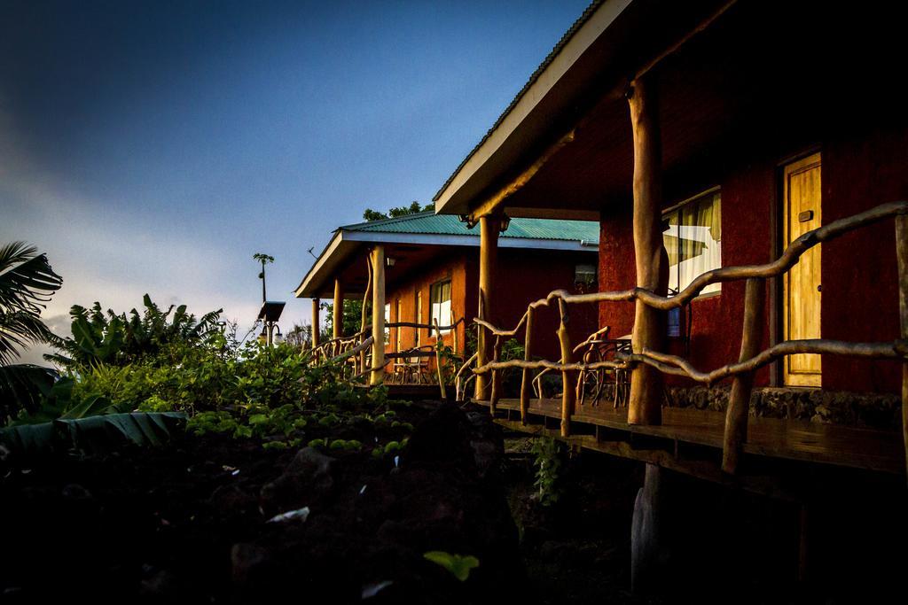 Pikera Uri Eco Lodge Hanga Roa Exterior foto